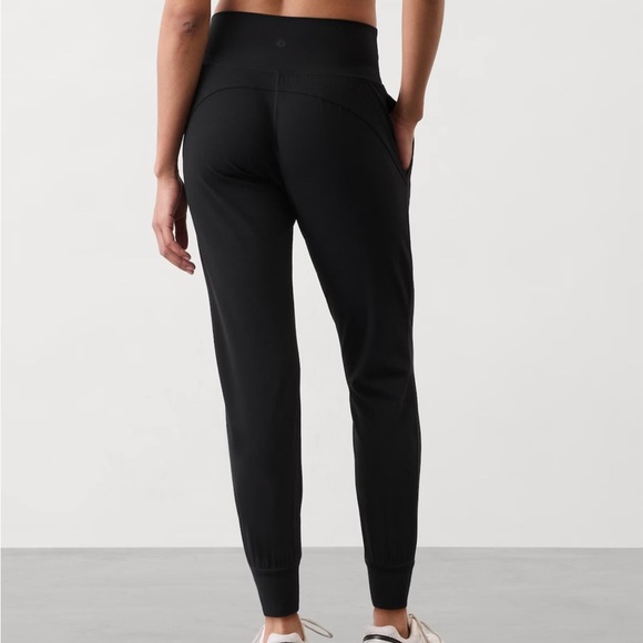 Athleta Black High-Waisted Salutation Joggers in Powervita - Picture 4 of 15